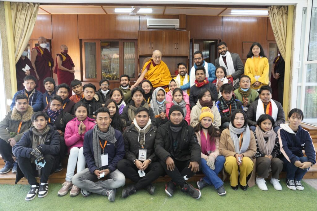 SEIL (Student experience in Inter State Living) 30 delegates of National Integration Tour 2023 met Buddhist Guru Dalai Lama SEIL (Student experience in Inter State Living) 30 delegates of National Integration Tour 2023 met Buddhist Guru Dalai Lama HIMACHAL HEADLINES