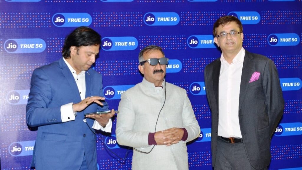 Sukhvinder Singh Sukhu today launched 5G services of Jio in Himachal HIMACHAL HEADLINES
