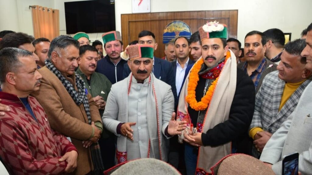 A delegation of Rampur-Bushehar area meets CM HIMACHAL HEADLINES