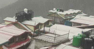Roof and roads covered with sleet in Shimla today after thundershowers HIMACHAL HEADLINES