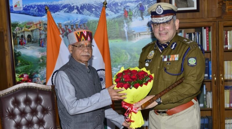 Himachal Governor discusses law & order with DGP HIMACHAL HEADLINES