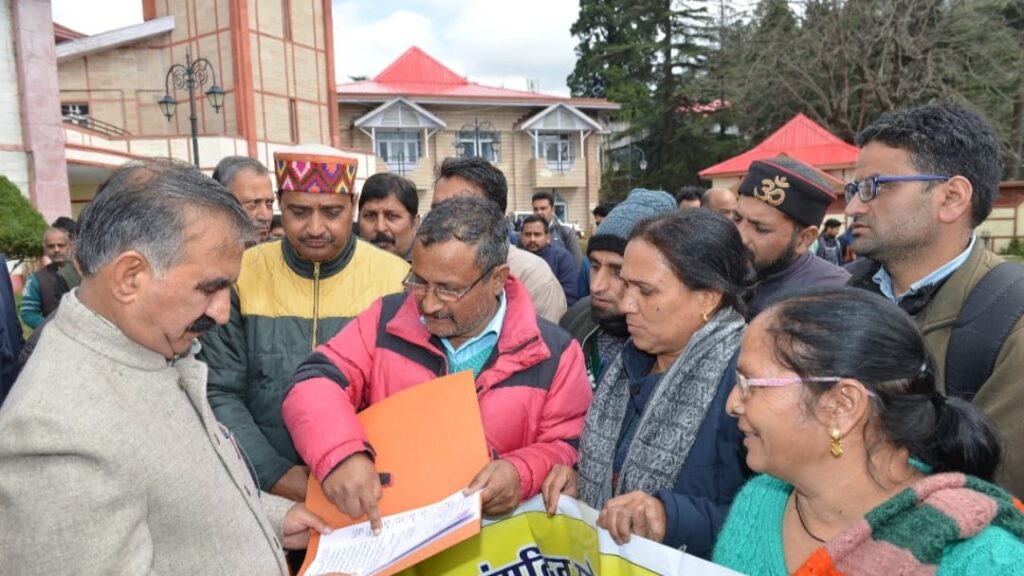 Anshkalik jal Vahak Sangh call on  Chief Minister Thakur Sukhvinder Singh Sukhu HIMACHAL HEADLINES