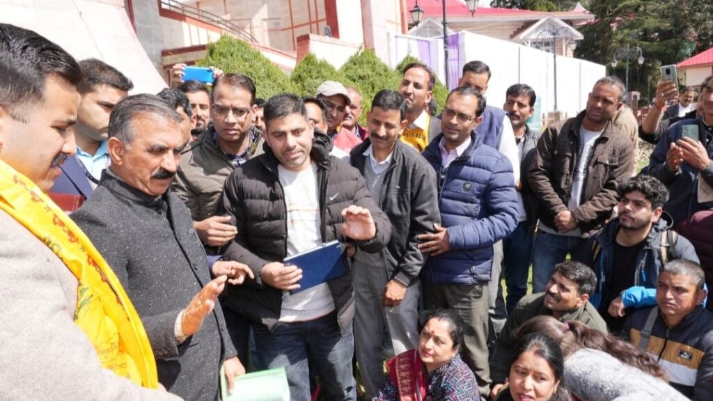 A delegation of Berozgar Kala Adhayapak Sangh met Sukhu HIMACHAL HEADLINES