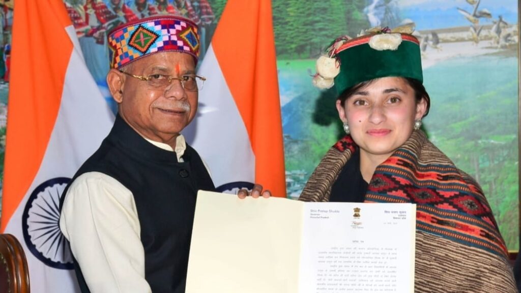 Himachal Governor honours Aastha Sharma for securing first position in National Youth Parliament Declamation Contest Himachal Governor honours Aastha Sharma for securing first position in National Youth Parliament Declamation Contest HIMACHAL HEADLINES