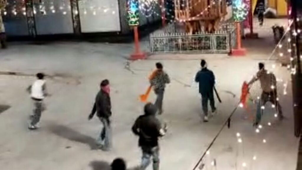 Manikaran Violence & Hosting of Pro Khalistan flag : HC issues notices to CS, Secretary Home ,DM & SP of Kullu & Bilaspur Manikaran Violence & Hosting of Pro Khalistan flag : HC issues notices to CS, Secretary Home ,DM & SP of Kullu & Bilaspur HIMACHAL HEADLINES