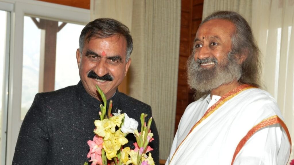 Himachal CM urged Art of Living organisation to join hands in the fight against drugs HIMACHAL HEADLINES