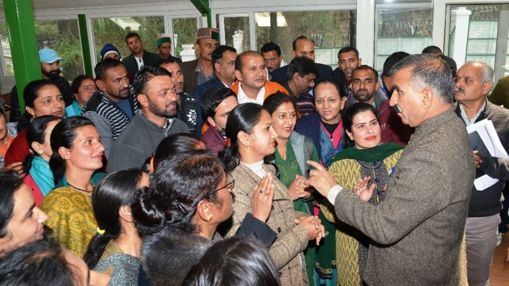 SMC Teachers Union meets Sukhu HIMACHAL HEADLINES