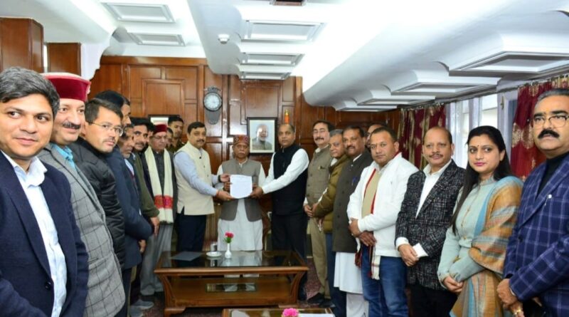 BJP Legislature Party handed over lakhs of signatures against Congress to the Governor HIMACHAL HEADLINES