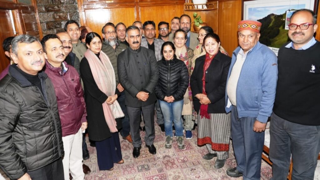 I&PR Department Greets CM Sukhu on eve of his Birthday HIMACHAL HEADLINES