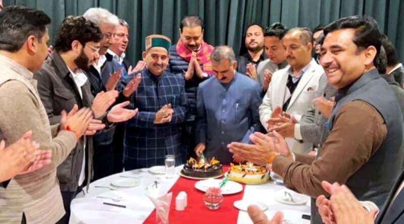 Newly elected MLAs felicitates Chief Minister Sukhu HIMACHAL HEADLINES