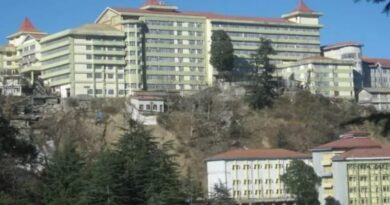 Resident doctors at IGMC Shimla demand timely payments HIMACHAL HEADLINES