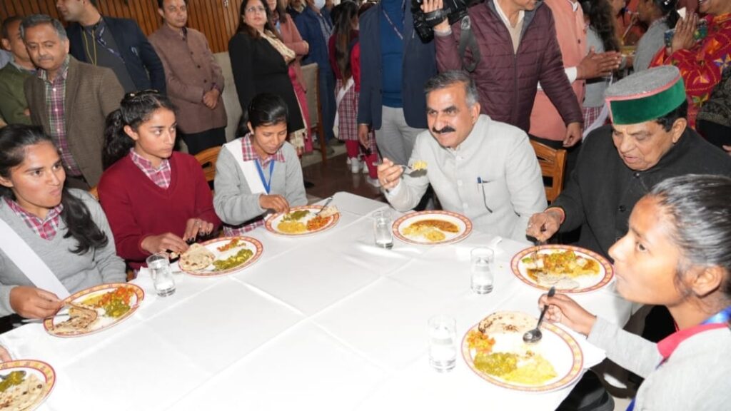CM Sukhu makes connect with Children of Balika Ashram CM Sukhu makes connect with Children of Balika Ashram HIMACHAL HEADLINES