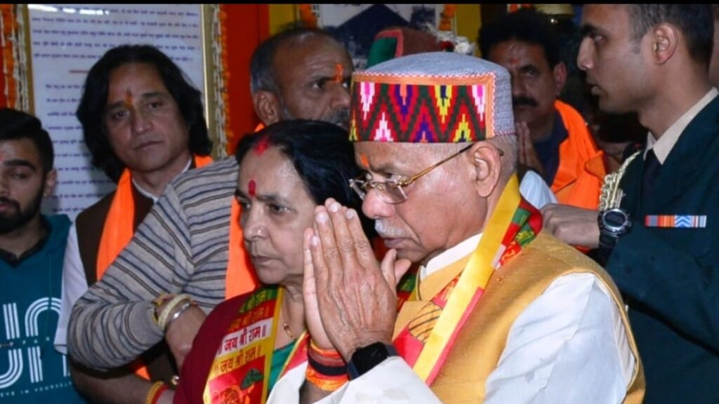Governor pays obeisance at Jakhu Temple HIMACHAL HEADLINES