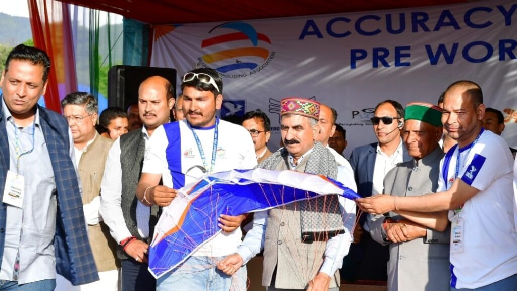 CM Sukhu presides over the closing ceremony of Accuracy Paragliding Pre-World Cup at Bir Kangra HIMACHAL HEADLINES