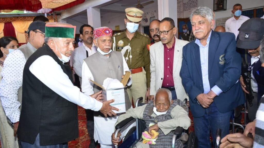 Himachal Governor visits Divya Manav Jyoti Seva Trust HIMACHAL HEADLINES