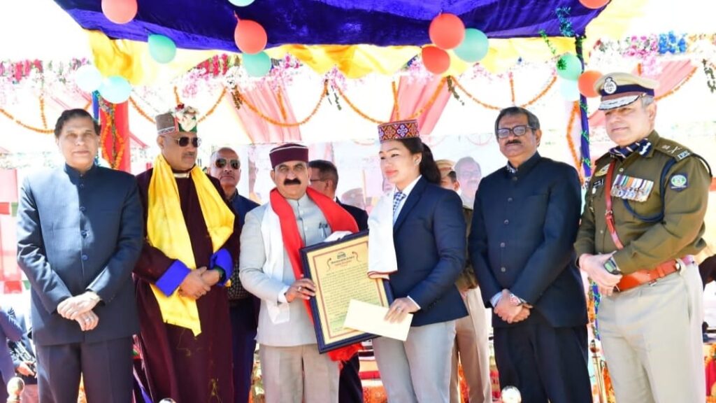 Gaurav Samman and Prerna Srot prizes conferred on Himachal Day HIMACHAL HEADLINES