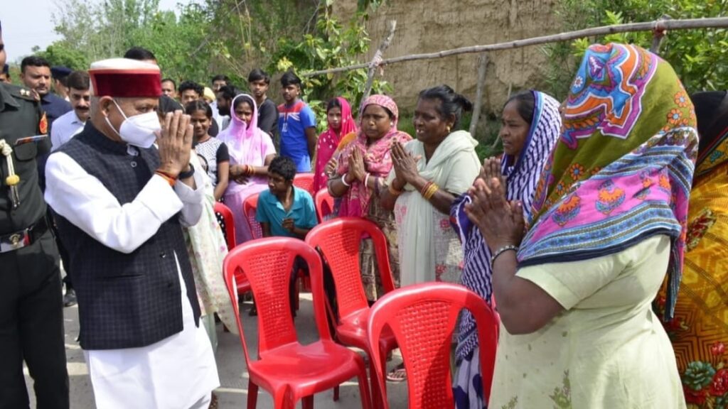 Himachal Governor visits Kushth Ashram at Kotlan Khurd HIMACHAL HEADLINES