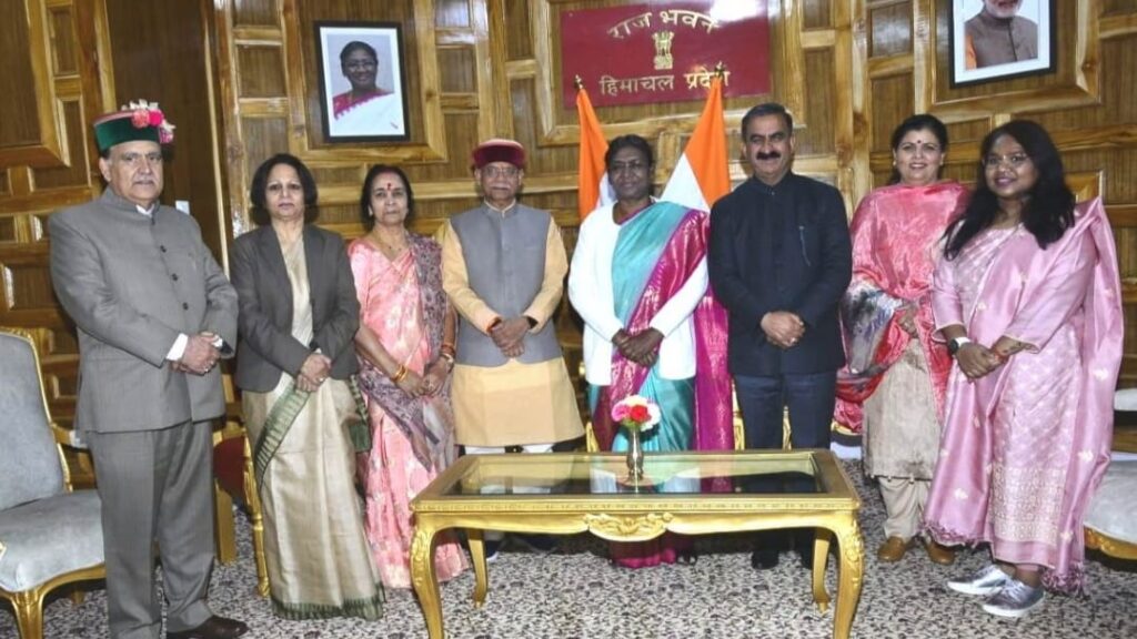 Civic Reception hosted in honor of the President of India at Raj Bhawan Civic Reception hosted in honor of the President of India at Raj Bhawan HIMACHAL HEADLINES