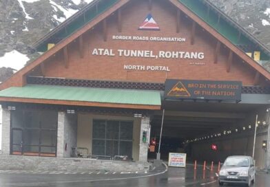 Snow Returns to Manali: Tourists Set to Reach Marhi as Road Reopens