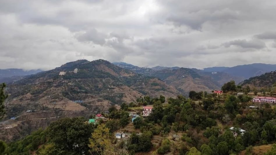 11 yrs after the foundation of the bridge Balog Panchayat still faces the apathy of the Government 11 yrs after the foundation of the bridge Balog Panchayat still faces the apathy of the Government HIMACHAL HEADLINES