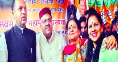 Former BJP councilor displays solidarity with Congress candidates HIMACHAL HEADLINES