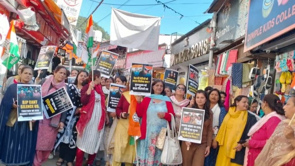Mahila Congress took out a candle march in support of agitating Women's Wrestling Association HIMACHAL HEADLINES