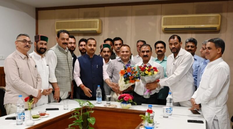 Himachal's Newly Elected MLA's Association call on Chief Minister Sukhu at New Delhi HIMACHAL HEADLINES