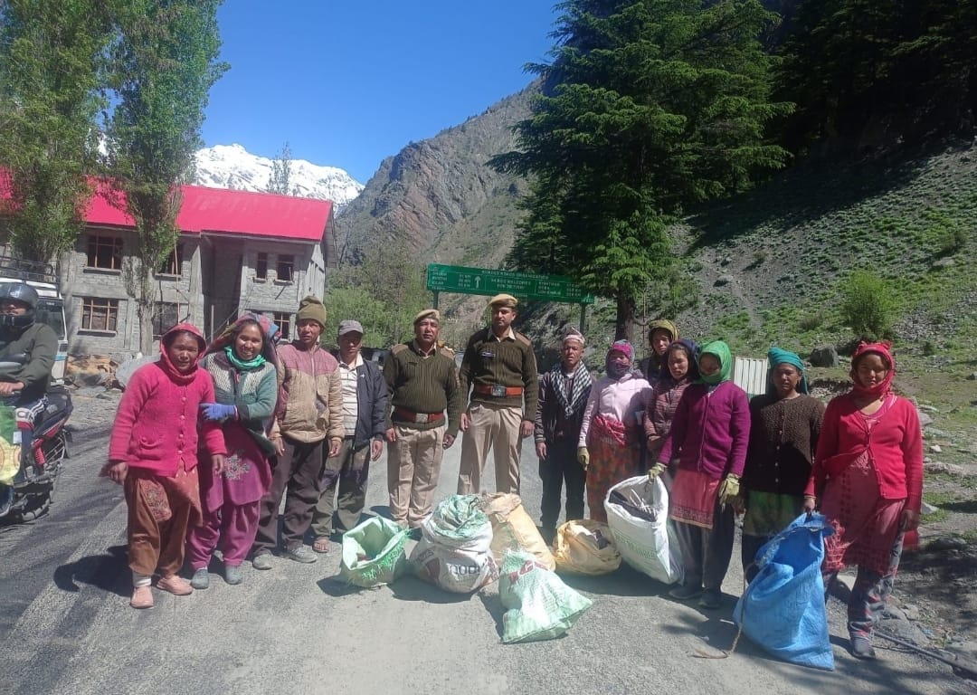 HP State Legal Services Authority organized cleanliness drive HIMACHAL HEADLINES