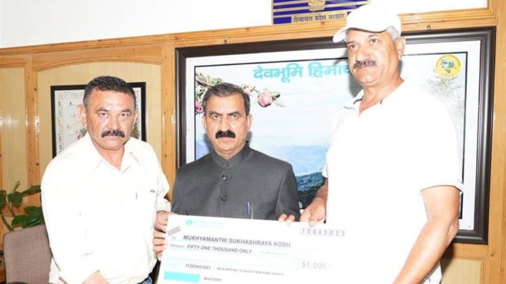 Prem Singh presented a cheque of Rs. 51000 to the CM Sukhu HIMACHAL HEADLINES
