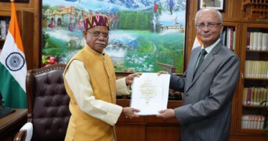 State Election Commissioner Himachal Pradesh, Anil Kumar Khachi presents report to Governor HIMACHAL HEADLINES