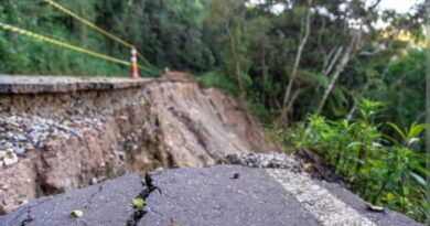 Landslide blocks Samdhu -Kaza-Grampu road in Lahaul-Spiti HIMACHAL HEADLINES