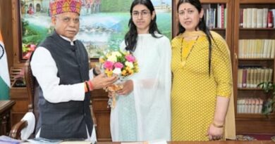 Himachal Governor honours NEET topper Charvi Sapta HIMACHAL HEADLINES