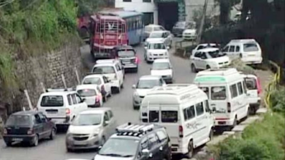CPI(M) cautions CM over traffic woes of Shimla CPI(M) cautions CM over traffic woes of Shimla HIMACHAL HEADLINES