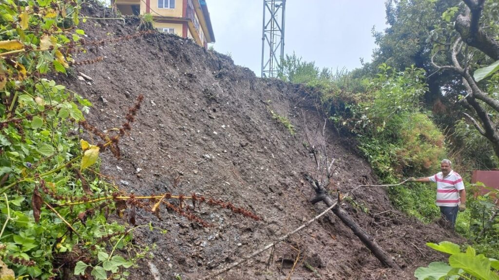 Rainstorm renders loss of property and livestock in Himachal Rainstorm renders loss of property and livestock in Himachal HIMACHAL HEADLINES