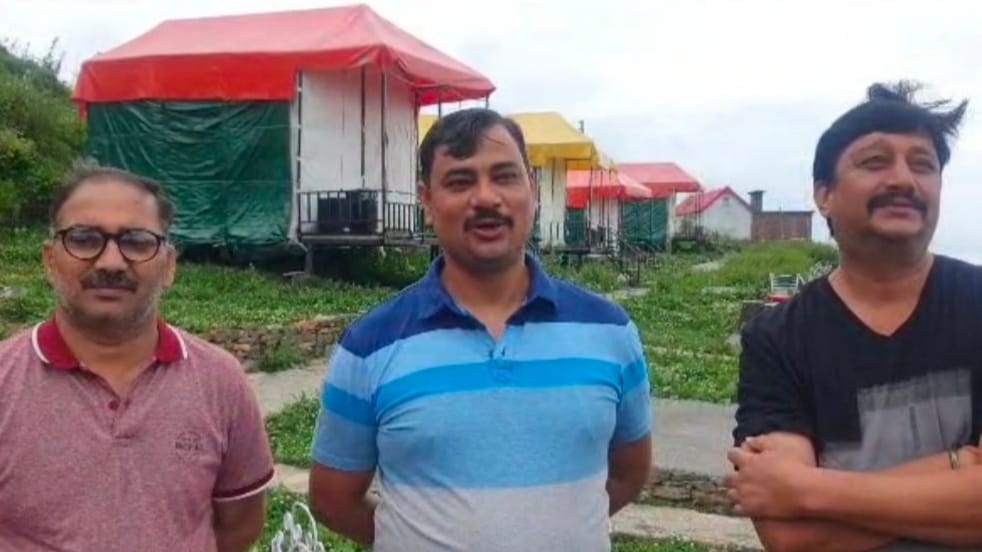 Due to overcrowding in Shimla, Kullu, Manali and Dharamshala tourists turning to Haripurdhar Valley Due to overcrowding in Shimla, Kullu, Manali and Dharamshala tourists turning to Haripurdhar Valley HIMACHAL HEADLINES