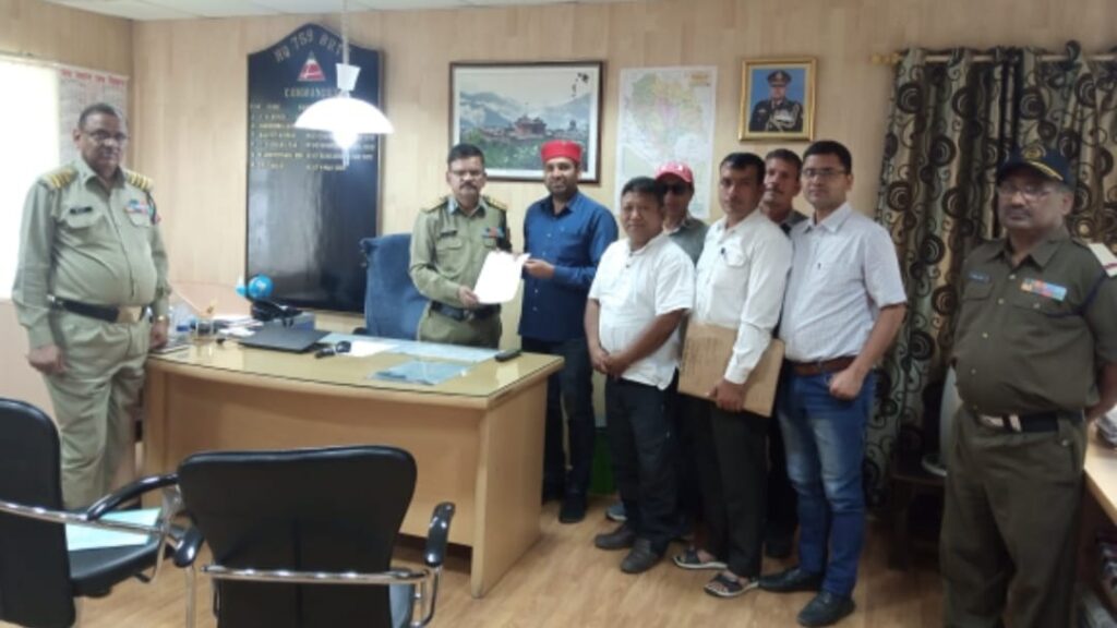 CITU Himachal handed over a twenty-point demand letter to Commander BRO for better working conditions for laborers HIMACHAL HEADLINES