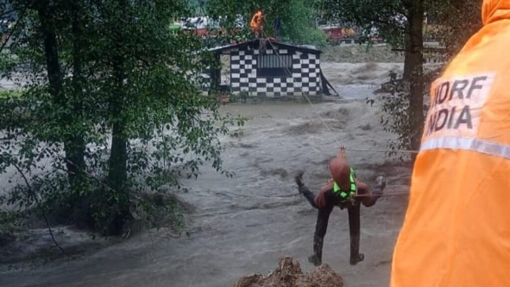 NDRF rescued five persons stranded in mid of Beas River, 3 die 2 injured  HIMACHAL HEADLINES