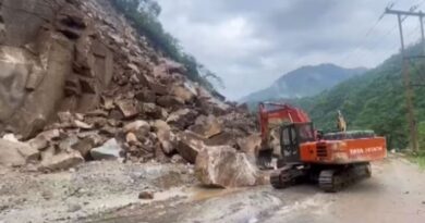 Most of the roads including Hindustan Tibet & Kiratpur-Manali National Highway affected by rains in Himachal HIMACHAL HEADLINES