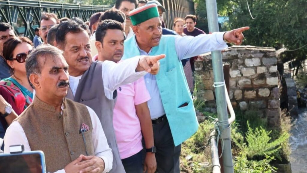 CM Sukhu visited flood-hit areas of district Kullu and conducted an aerial survey as well HIMACHAL HEADLINES