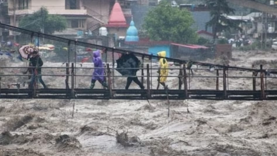 Yellow Alert Issued for Mandi District: Rain, Strong Winds, and Lightning Expected HIMACHAL HEADLINES