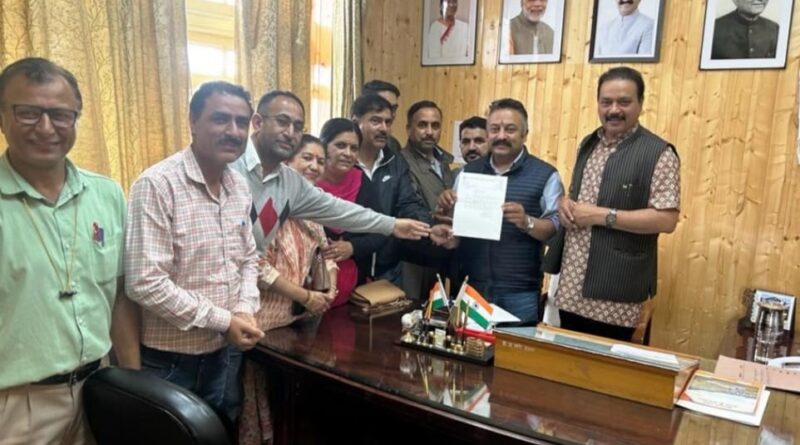 Rohit Thakur thanks teachers for contribution towards CM Relief Fund HIMACHAL HEADLINES