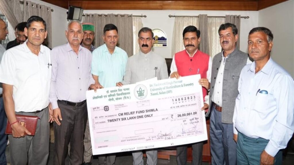 Nauni varsity staff donates Rs 26 lakh to CM Relief Fund Nauni varsity staff donates Rs 26 lakh to CM Relief Fund HIMACHAL HEADLINES