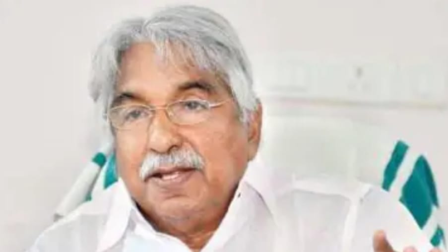 CM Sukhu expresses grief over the demise of Oommen Chandy Ex CM of Kerala HIMACHAL HEADLINES