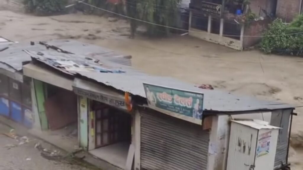 Himachal may ban haphazard construction on the banks of the Rivers HIMACHAL HEADLINES