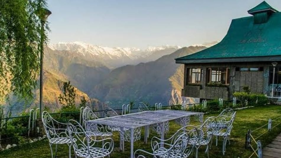HPTDC's Remarkable Turnaround: Surpasses Rs. 100 crore turnover HPTDC's Remarkable Turnaround: Surpasses Rs. 100 crore turnover HIMACHAL HEADLINES