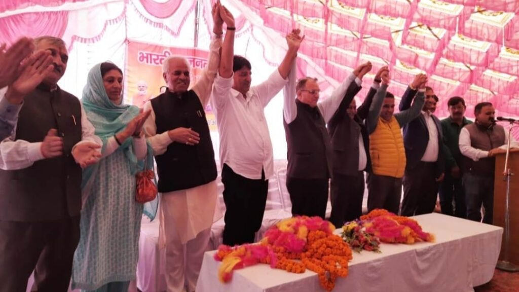 Workers gathered in Talai in honor of Prem Thakur Workers gathered in Talai in honor of Prem Thakur HIMACHAL HEADLINES