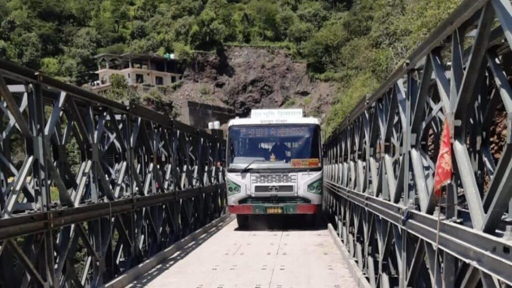 Himachal Govt releases Rs. 50 crore for opening roads in Apple belts: Sukhu Himachal Govt releases Rs. 50 crore for opening roads in Apple belts: Sukhu HIMACHAL HEADLINES