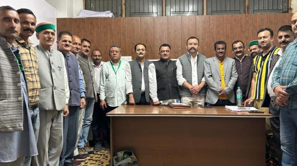Himachal Kisan Congress thanked Sukhu Govt for solving the problems and long pending demands of farmers and gardeners Himachal Kisan Congress thanked Sukhu Govt for solving the problems and long pending demands of farmers and gardeners HIMACHAL HEADLINES