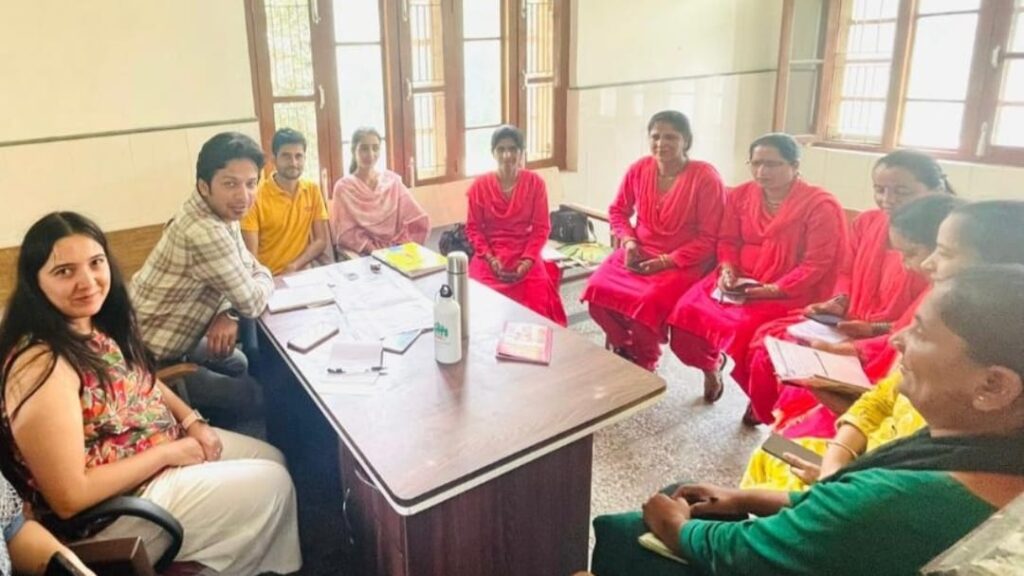 Training on making vaccination data online in Junga HIMACHAL HEADLINES