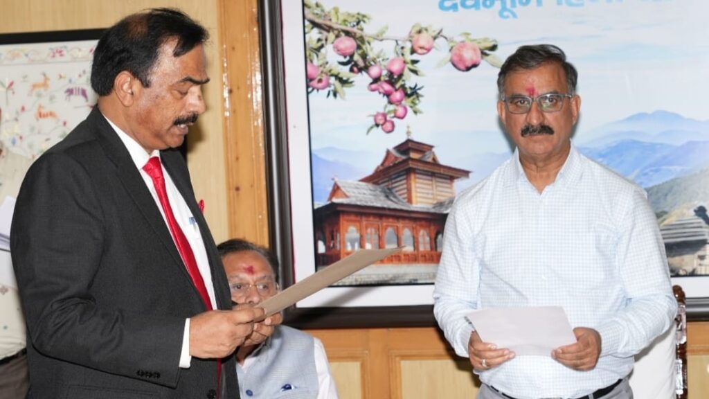 CM Sukhu administers oath to the Chairman and members of the State Commission for Water Cess HIMACHAL HEADLINES